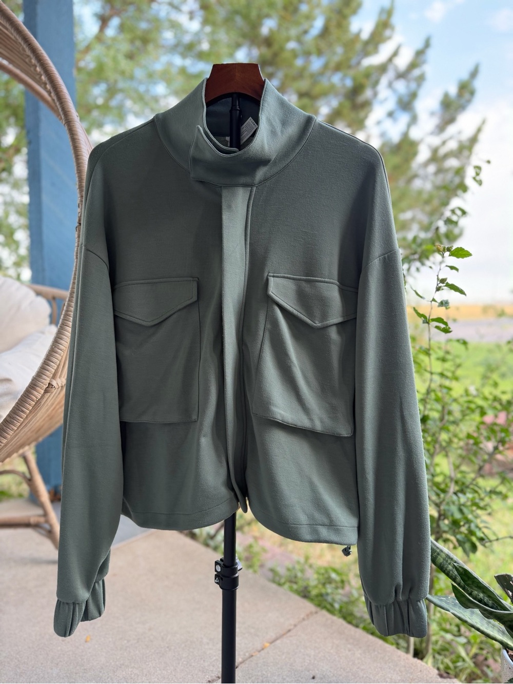 Super Soft Women’s  Yogalicious Sage Utility Jacket with Flap Pockets Size L